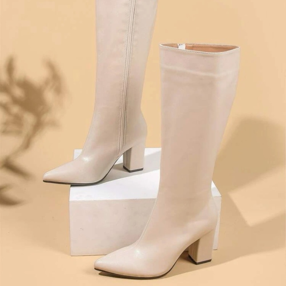Beige boots